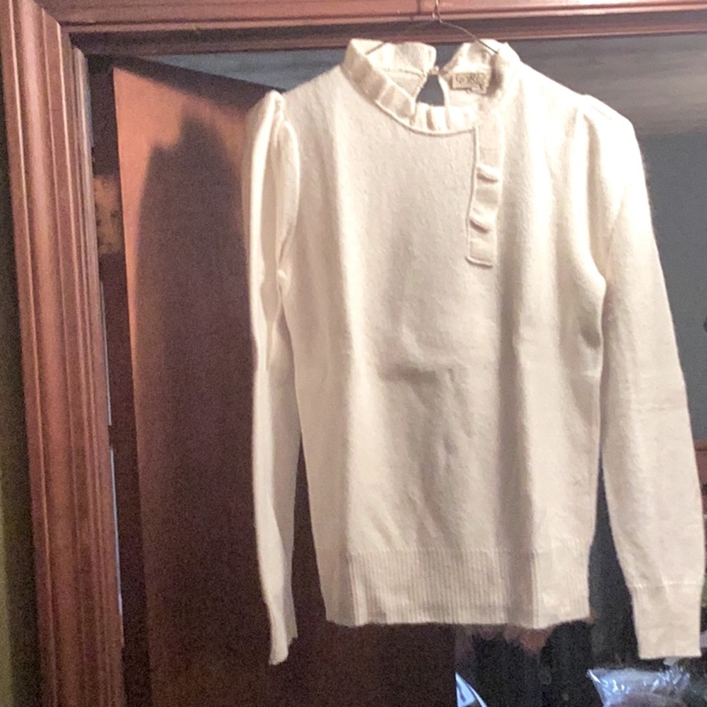 Cashmere sweater